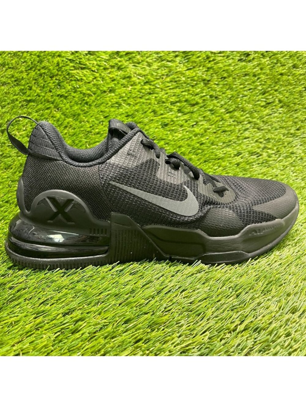 Nike Air Max Alpha Trainer 5 Mens Size 8.5 Black Athletic Running Shoes Sneakers